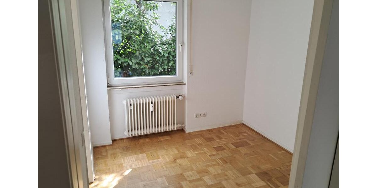 90m2, helle, ruhige 4ZKB EG Wohnung, Diele, Terrasse, DA-West 4 zimmer