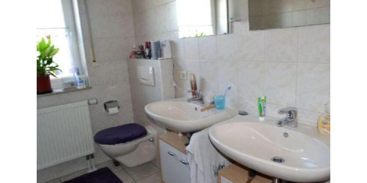 Dachgeschoßwohnung Gerhardshofen - 3 Zimmer, 76 m&sup2;, 620&euro; | Angebot:24842161