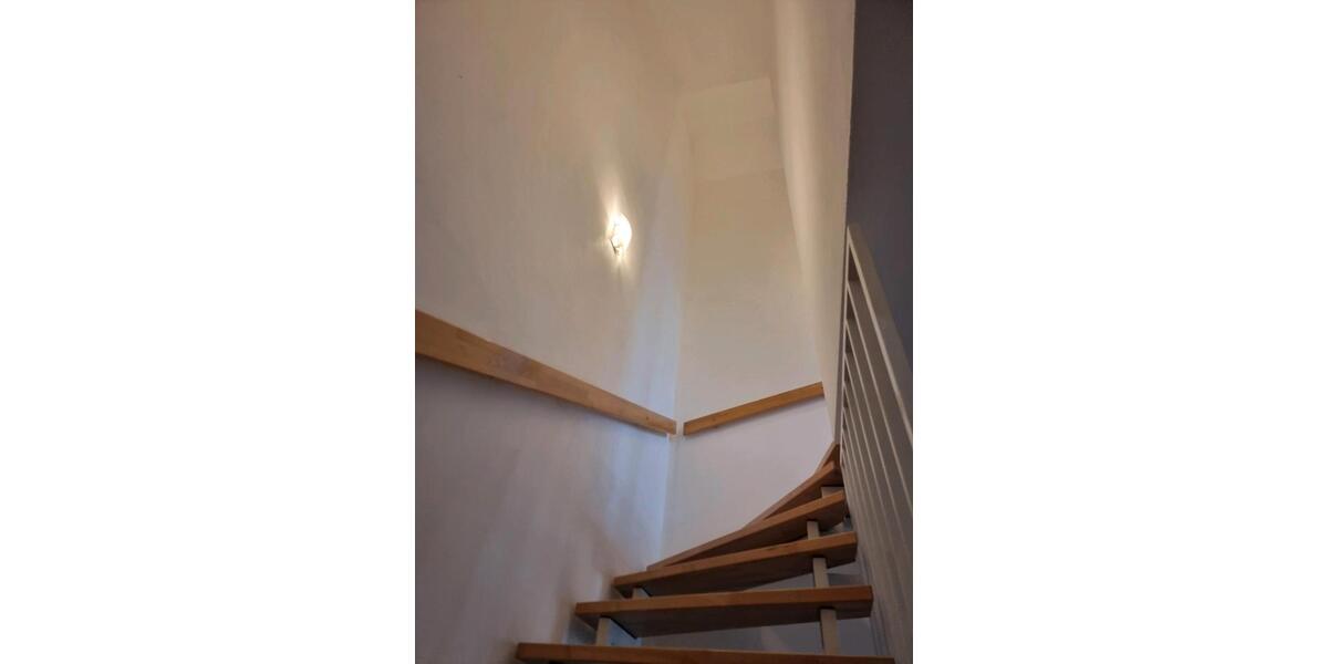 Doppelhaushälfte Straubing - 5 Zimmer, 128 m&sup2;, 1.190&euro; | Angebot:26237543