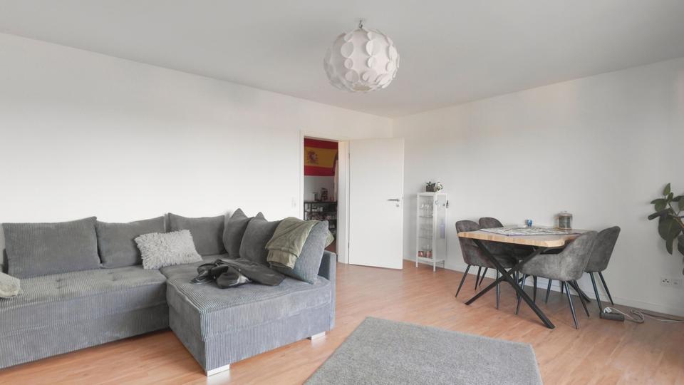 Etagenwohnung Köln Ehrenfeld - 3 Zimmer, 75 m&sup2;, 1.670&euro; | Angebot:26532510