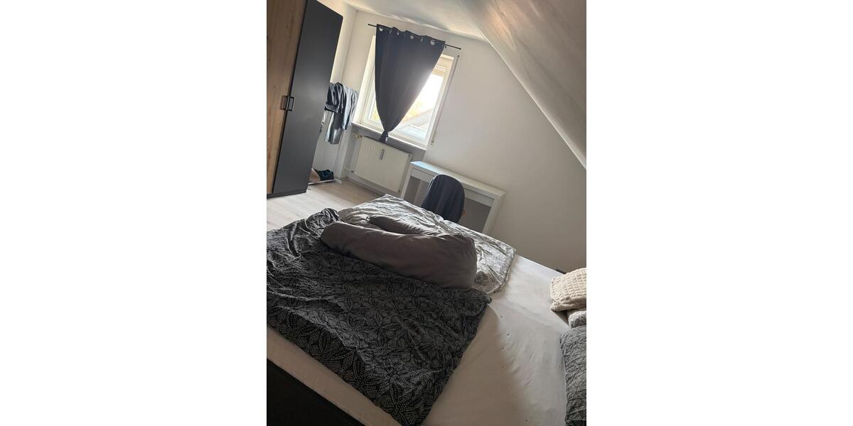 Dachgeschoßwohnung Neustadt an der Aisch - 4 Zimmer, 90 m&sup2;, 1.020&euro; | Angebot:25539728