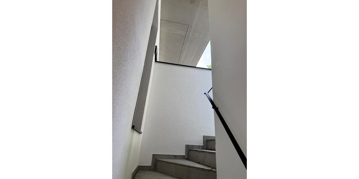 Etagenwohnung Grünwald - 3 Zimmer, 82 m&sup2;, 2.300&euro; | Angebot:24571644