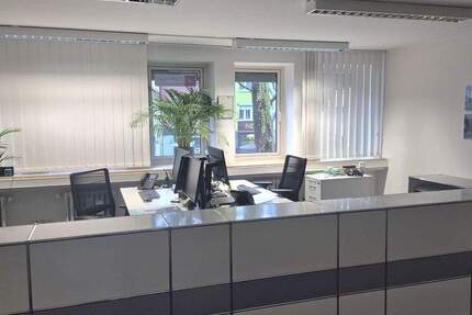 Gewerbeobjekt Krefeld Cracau - 6 Zimmer, 272 m&sup2;, 980&euro; | Angebot:25776319