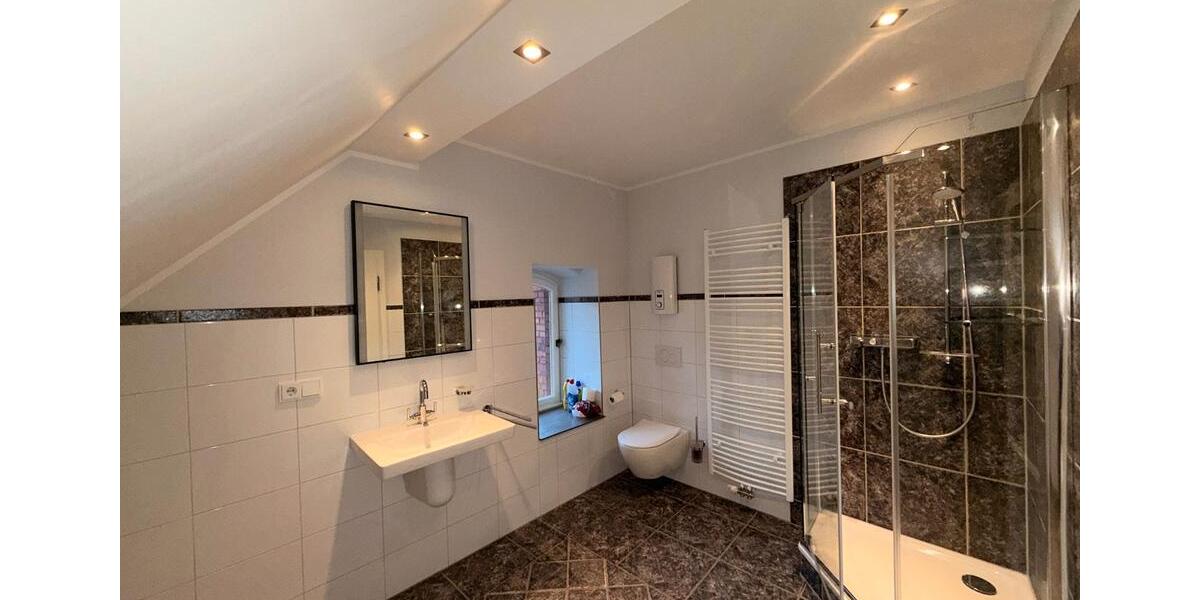 Dachgeschoßwohnung Alsdorf - 3 Zimmer, 92 m&sup2;, 830&euro; | Angebot:26131012