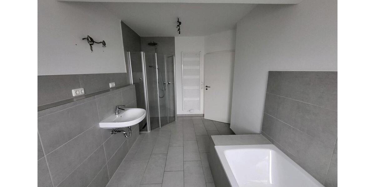 Doppelhaushälfte Neuenkirchen - 4 Zimmer, 121 m&sup2;, 1.000&euro; | Angebot:25181983