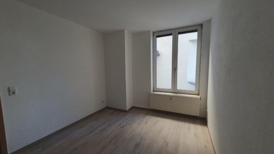 Etagenwohnung Oelsnitz (Erzgebirge) - 2 Zimmer, 62 m&sup2;, 345&euro; | Angebot:23910860