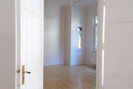 Wohnung Hannover Calenberger Neustadt - 3 Zimmer, 100 m&sup2;, 1.560&euro; | Angebot:26553127