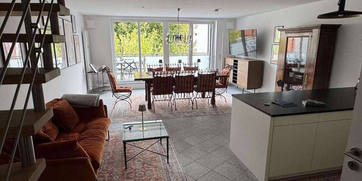 Etagenwohnung Ingolstadt Altstadt Südwest - 3 Zimmer, 102 m&sup2;, 1.800&euro; | Angebot:24701947