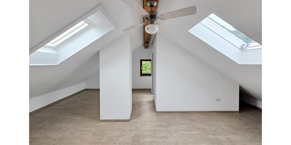 Dachgeschoßwohnung Neu-Anspach Anspach - 3 Zimmer, 67 m&sup2;, 890&euro; | Angebot:26518084