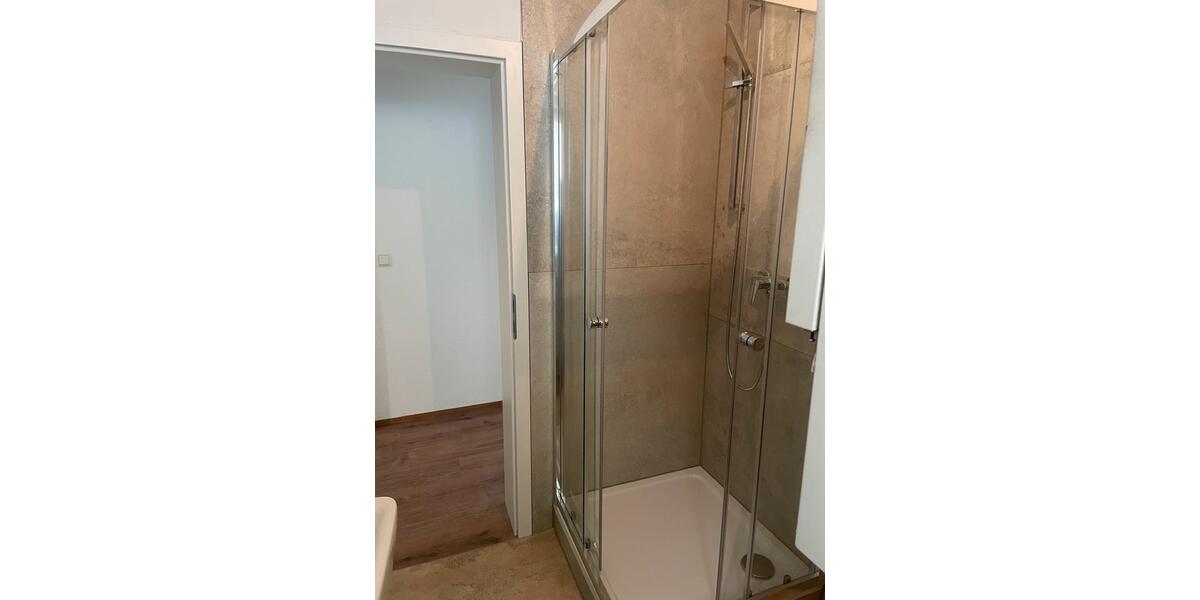 Erdgeschoßwohnung Zella-Mehlis Mehlis - 3.5 Zimmer, 100 m&sup2;, 650&euro; | Angebot:25942193