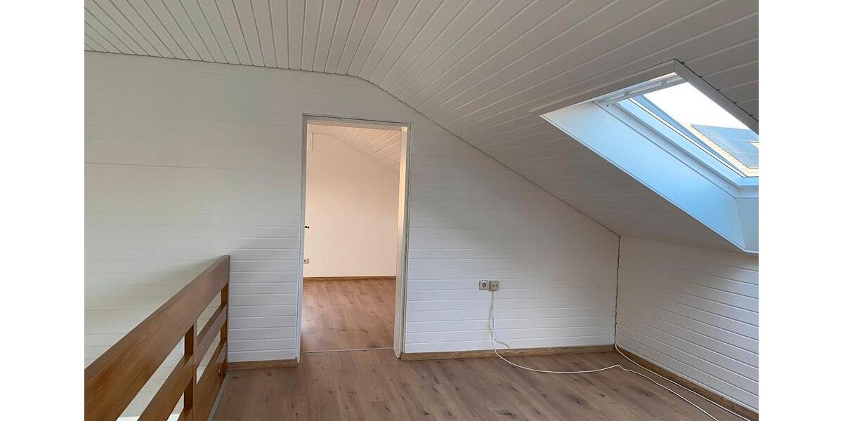 Einfamilienhaus Paderborn Elsen - 6 Zimmer, 250 m&sup2;, 2.000&euro; | Angebot:24515527