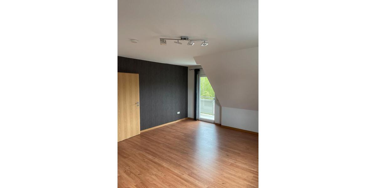 Dachgeschoßwohnung Hallenberg - 2 Zimmer, 86 m&sup2;, 650&euro; | Angebot:26676649