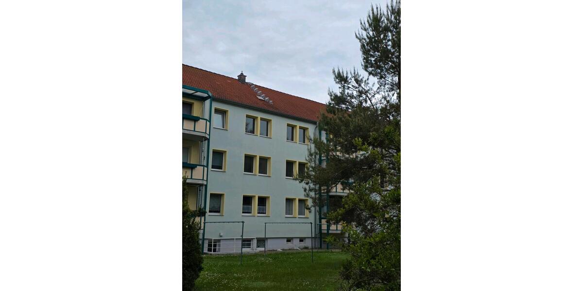 Etagenwohnung Nienburg (Saale) - 2 Zimmer, 46 m&sup2;, 460&euro; | Angebot:26611393