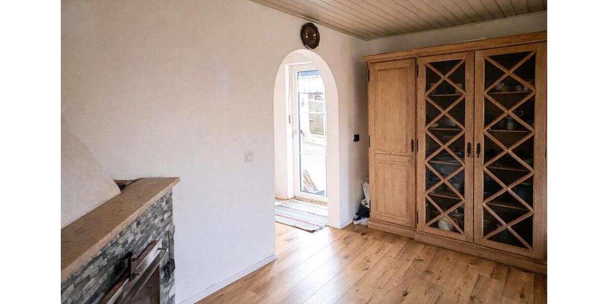 Etagenwohnung Ampfing - 3 Zimmer, 92 m&sup2;, 1.000&euro; | Angebot:25715357