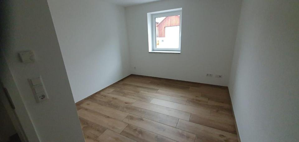 Etagenwohnung Laufenburg (Baden) - 3 Zimmer, 100 m&sup2;, 1.253&euro; | Angebot:24794397