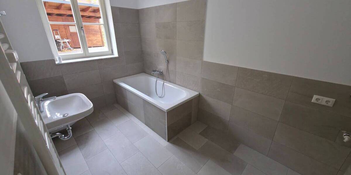 Etagenwohnung Jena Zwätzen - 1 Zimmer, 67 m&sup2;, 750&euro; | Angebot:26075655