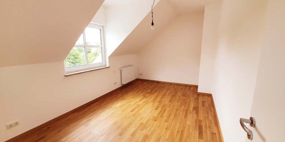 Exklusive 4-Zimmer-Wohnung - mit Einbauküche- hochwertig ausgestattet! - Maisonettenwohnung Chemnitz Kapellenberg | Angebot:26931497