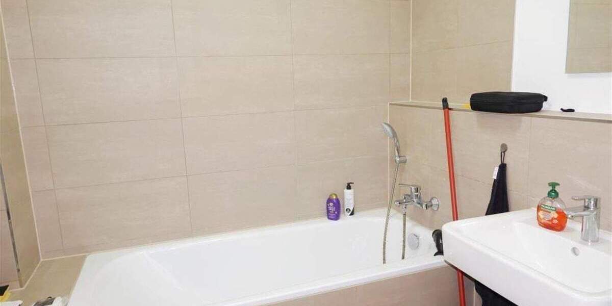 Besondere Immobilie - 3 Zimmer mit Sonnenterrasse, Balkon, Fernblick, EBK, Fußbodenheizung, 2 Bäder 3 zimmer