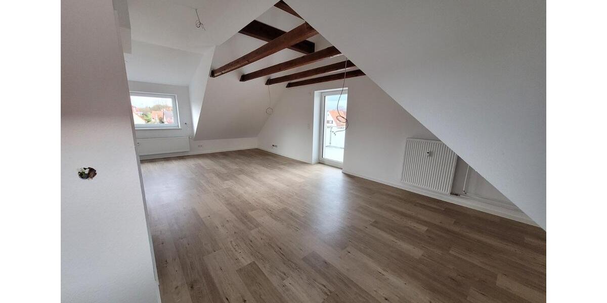 Dachgeschoßwohnung Rosdorf - 2 Zimmer, 75 m&sup2;, 890&euro; | Angebot:24837778