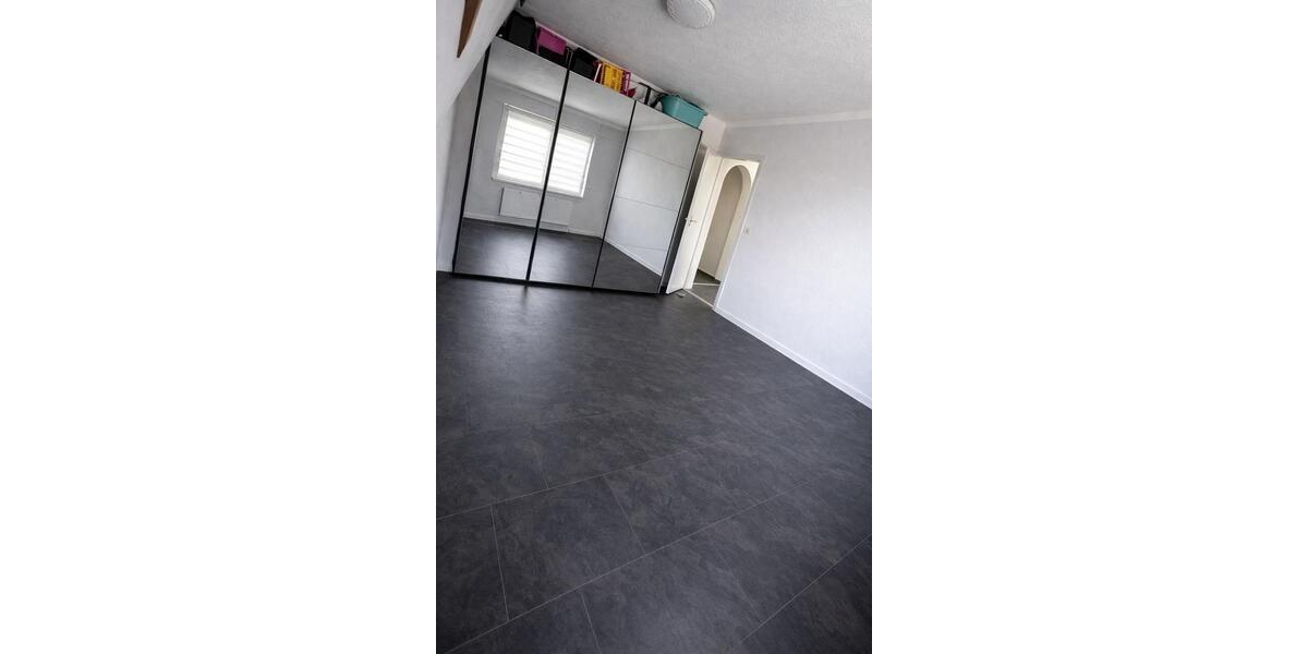 Etagenwohnung Aalen - 4 Zimmer, 92 m&sup2;, 1.200&euro; | Angebot:24688265