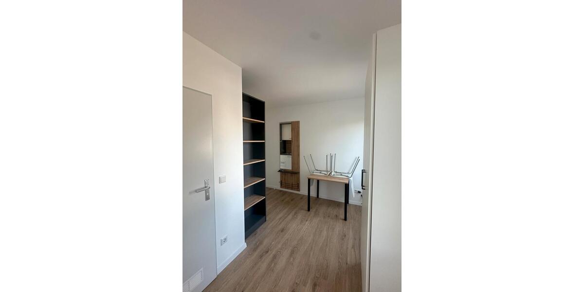 Etagenwohnung Essen Stadtbezirk VI - 1 Zimmer, 17 m&sup2;, 550&euro; | Angebot:26620768