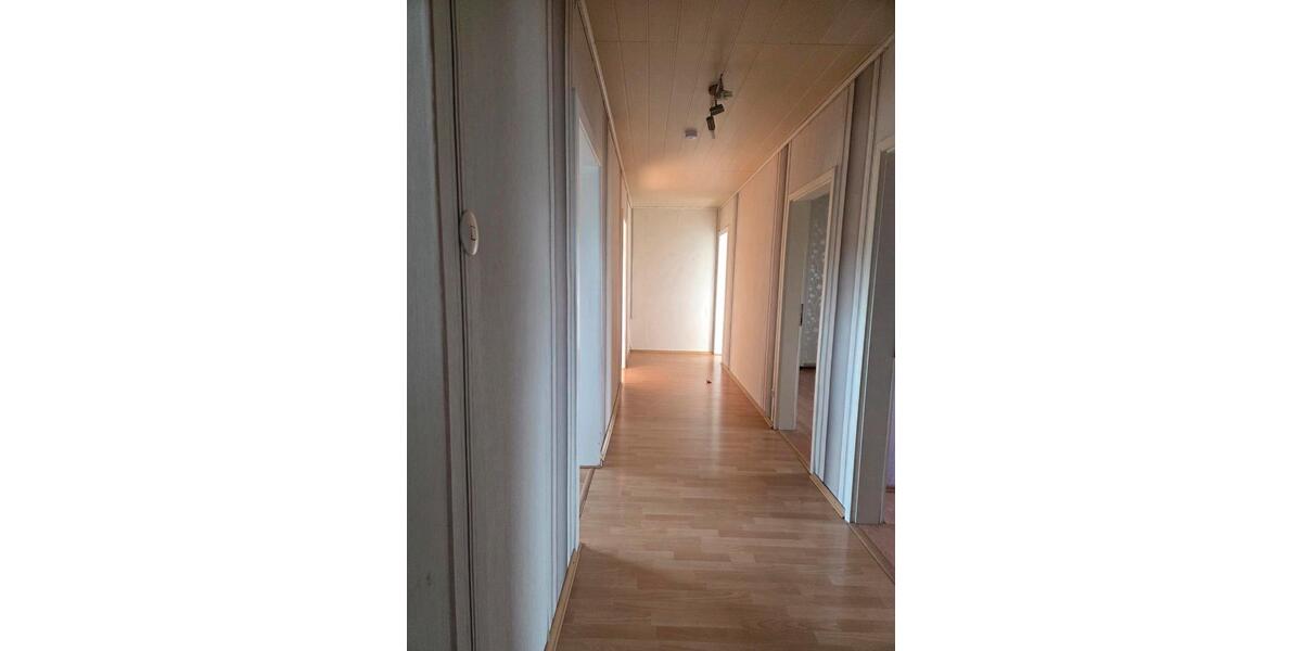 Dachgeschoßwohnung Oelde - 4 Zimmer, 92 m&sup2;, 790&euro; | Angebot:25948968