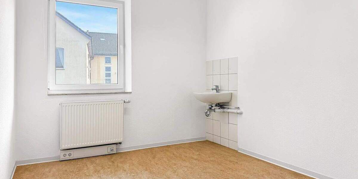 Gewerbeobjekt Porta Westfalica Veltheim - 9 Zimmer, 1.540&euro; | Angebot:25744249