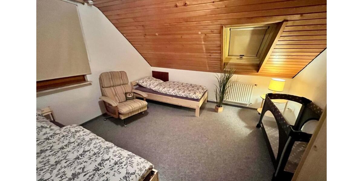 Wohnhaus mit 6 Schlafplätze NUR zur Zwischenmiete 5 zimmer