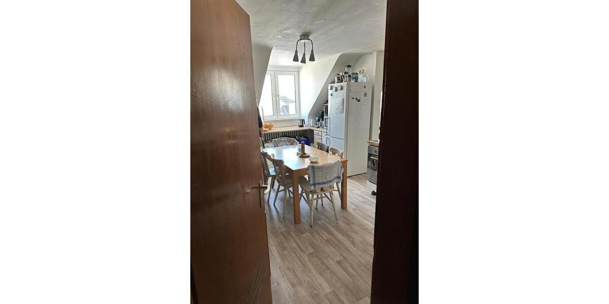 Wohnen auf Zeit Aachen Aachen-Mitte - 8 Zimmer, 180 m&sup2;, 380&euro; | Angebot:25883667