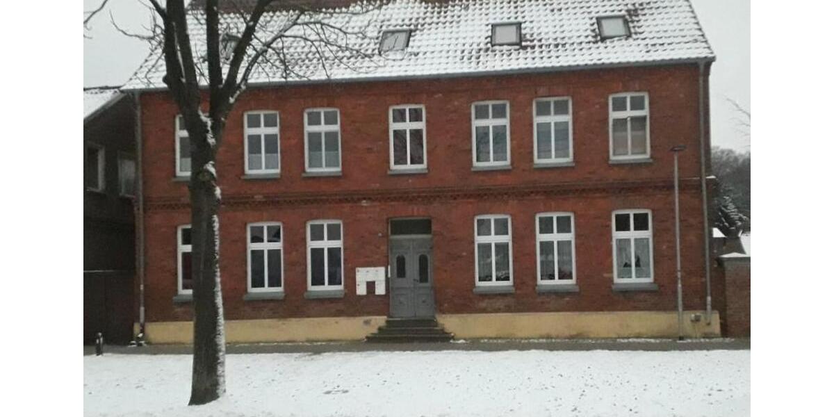 Dachgeschoßwohnung Ludwigslust - 2 Zimmer, 50 m&sup2;, 400&euro; | Angebot:26090230