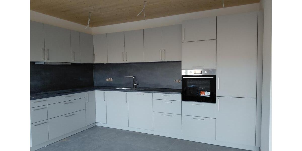 Etagenwohnung Neustadt an der Aisch - 3 Zimmer, 90 m&sup2;, 1.000&euro; | Angebot:24569993