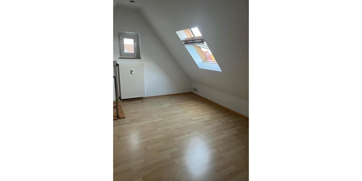 Etagenwohnung Sehnde - 5 Zimmer, 116 m&sup2;, 1.250&euro; | Angebot:24831414