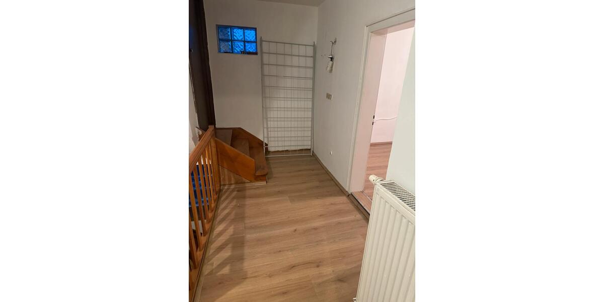 Einfamilienhaus Euerdorf - 6 Zimmer, 200 m&sup2;, 1.250&euro; | Angebot:24840767