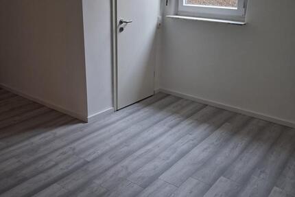 Wohnung zum vermieten 2ZKB saniert zentral 2 zimmer