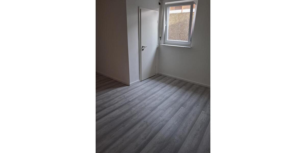 Wohnung zum vermieten 2ZKB saniert zentral 2 zimmer