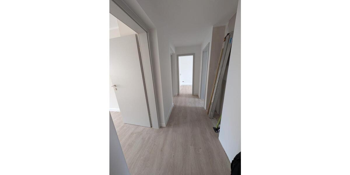 Erdgeschoßwohnung Zeitz - 2 Zimmer, 44 m&sup2;, 300&euro; | Angebot:26515525