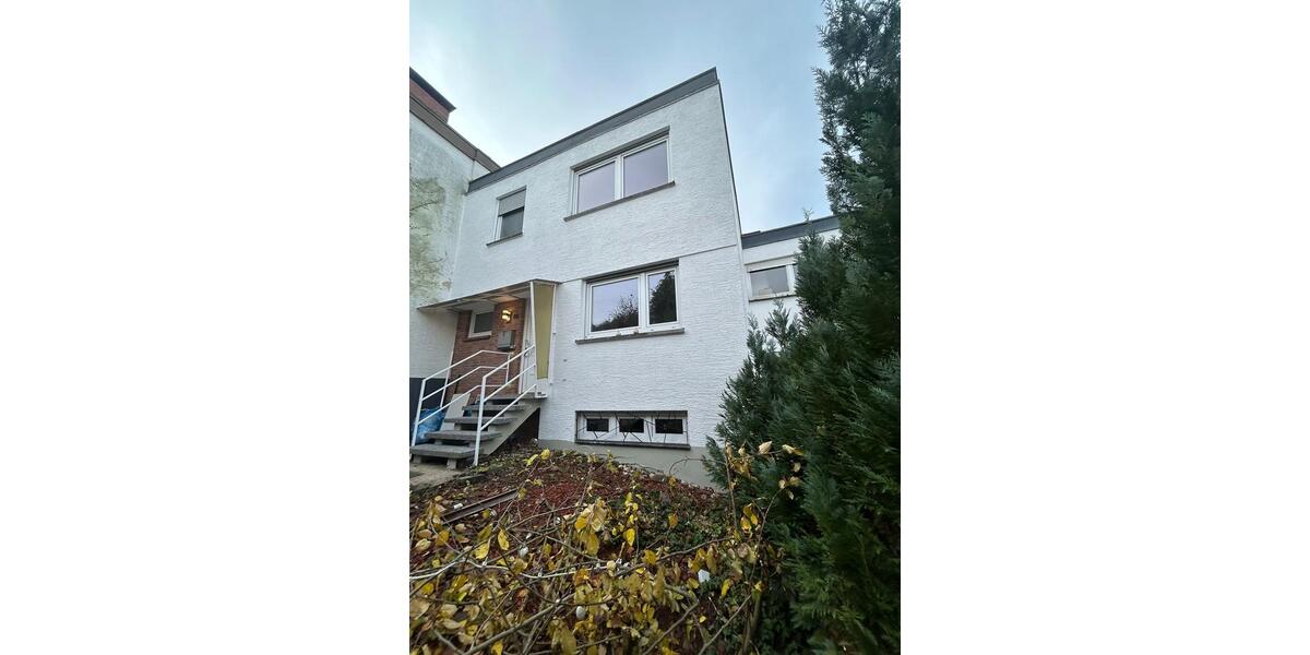 Reihenhaus Kaiserslautern Betzenberg - 4 Zimmer, 125 m&sup2;, 1.500&euro; | Angebot:25921690