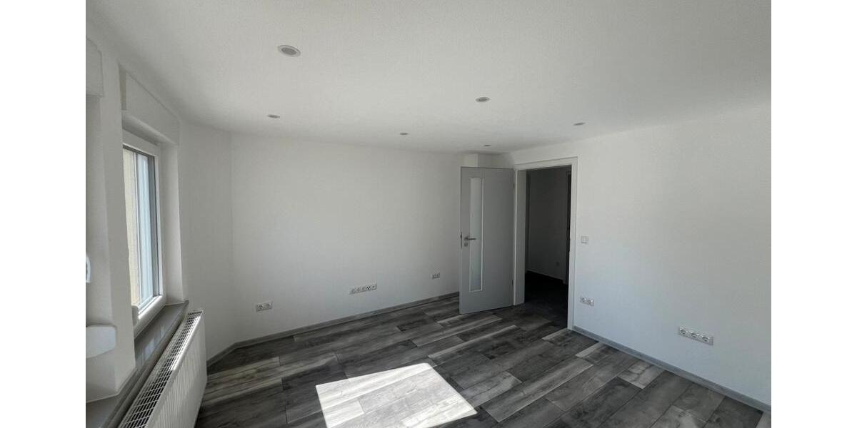 Einfamilienhaus Wildeck - 10 Zimmer, 105 m&sup2;, 1.000&euro; | Angebot:26701143