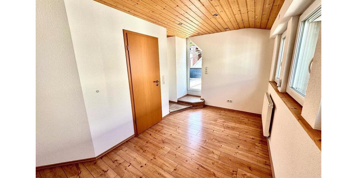 Einfamilienhaus Schramberg - 5 Zimmer, 176 m&sup2;, 1.449&euro; | Angebot:25831363