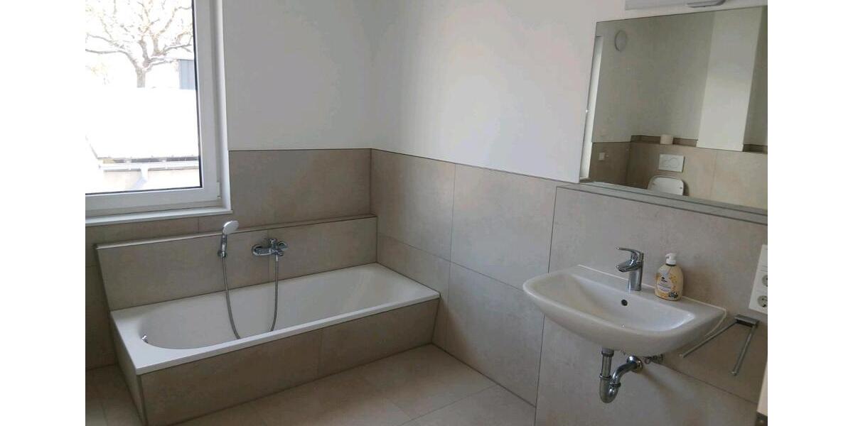 Etagenwohnung Rittersdorf - 3 Zimmer, 116 m&sup2;, 1.350&euro; | Angebot:23683306