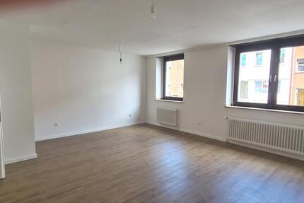 Wohnung Mönchengladbach - 2 Zimmer, 83 m&sup2;, 830&euro; | Angebot:24780685