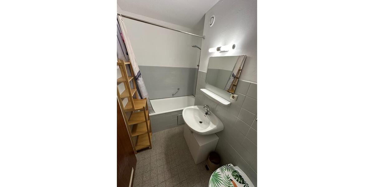 Etagenwohnung Bad Reichenhall - 2 Zimmer, 63 m&sup2;, 750&euro; | Angebot:26000063