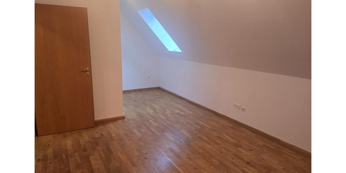 Einfamilienhaus Achim - 6 Zimmer, 168 m&sup2;, 1.900&euro; | Angebot:23623258
