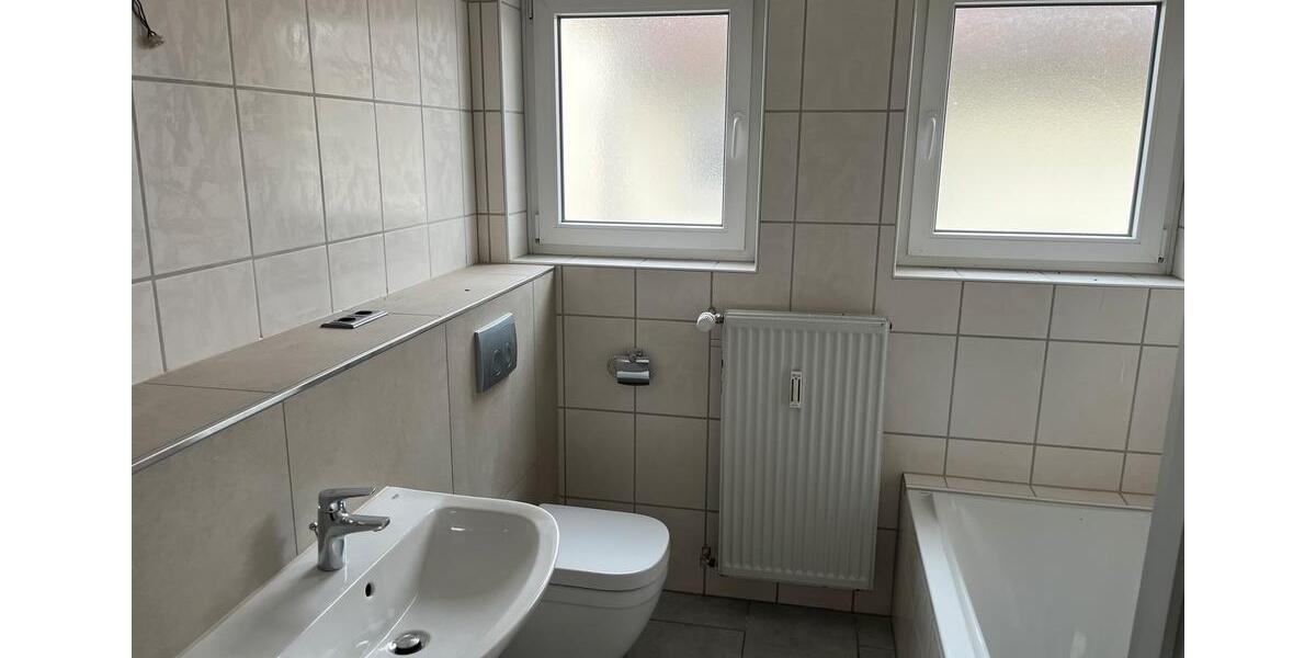 Etagenwohnung Kuhardt - 3 Zimmer, 90 m&sup2;, 850&euro; | Angebot:26019665