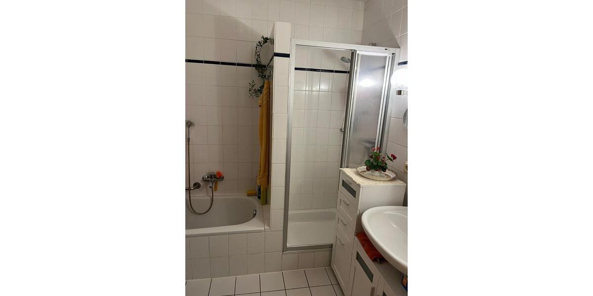 Etagenwohnung Zeven - 3 Zimmer, 108 m&sup2;, 860&euro; | Angebot:24700472