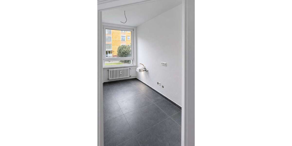 Etagenwohnung Brühl - 3 Zimmer, 64 m&sup2;, 870&euro; | Angebot:25180800