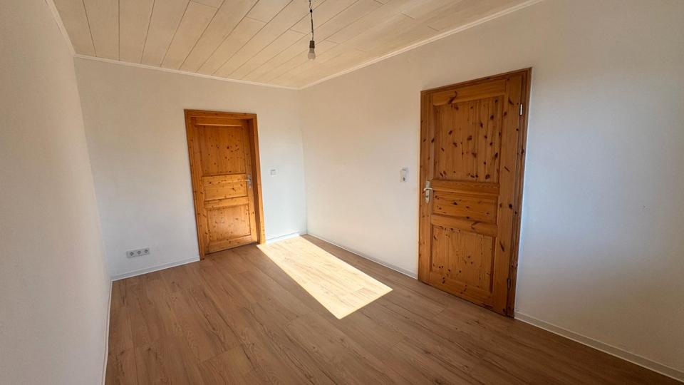 Etagenwohnung Ahnatal - 3 Zimmer, 74 m&sup2;, 675&euro; | Angebot:26586428