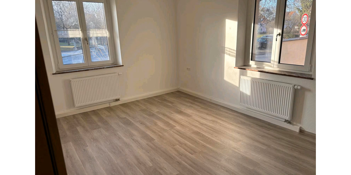 Erdgeschoßwohnung Mellrichstadt - 4 Zimmer, 100 m&sup2;, 800&euro; | Angebot:24624961