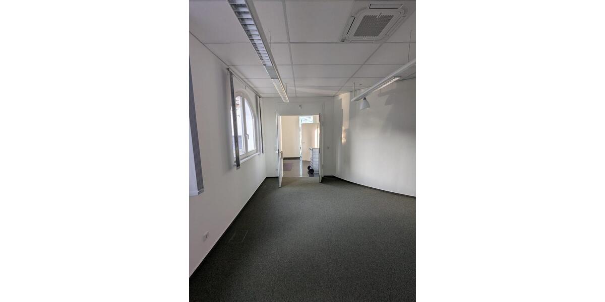 Helles Büro zu vermieten zimmer
