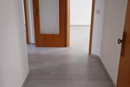 Wohnung Zeulenroda-Triebes Triebes - 3 Zimmer, 67 m&sup2;, 450&euro; | Angebot:26196828